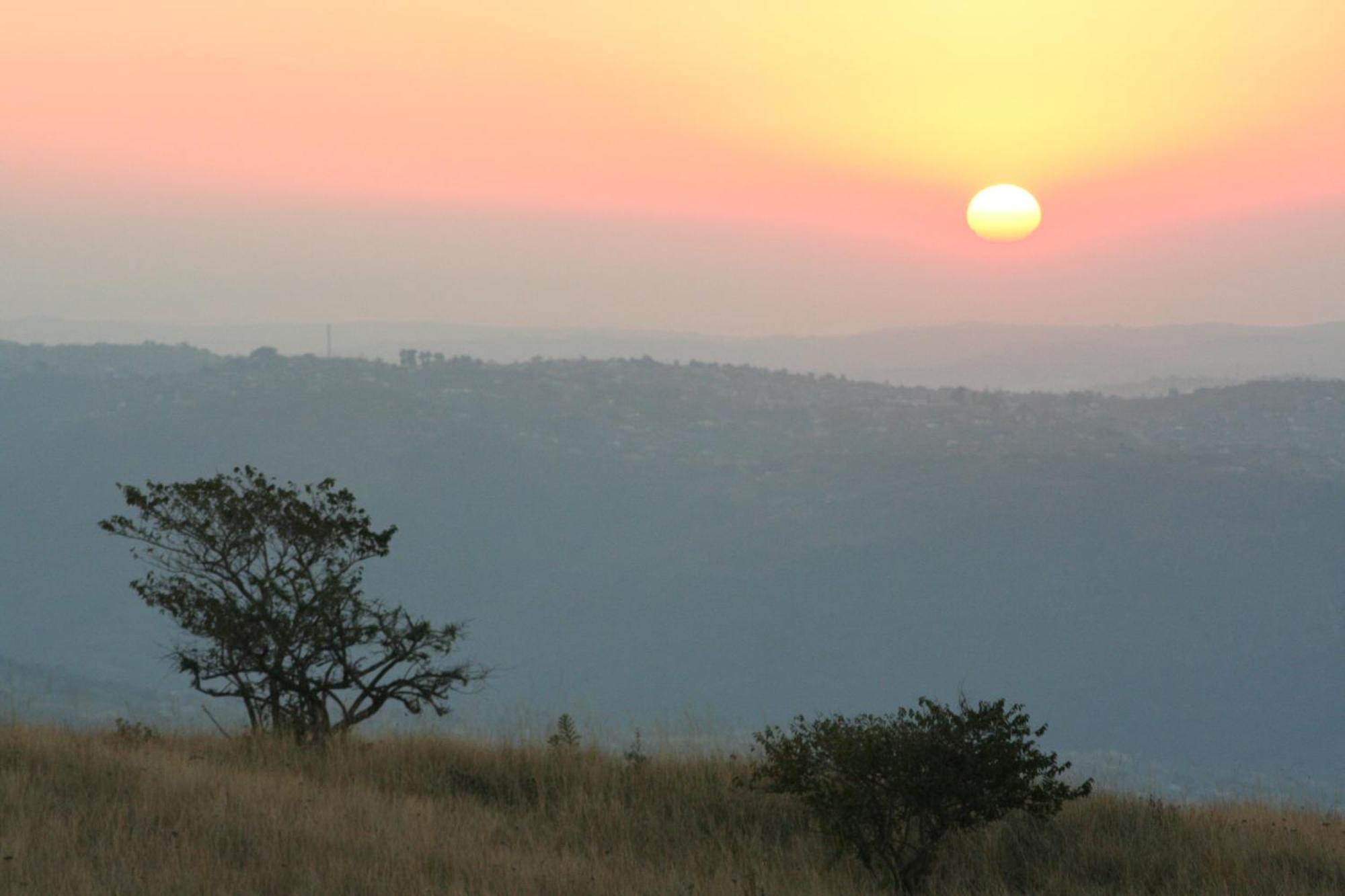 Ammazulu African Palace Kloof Exterior foto